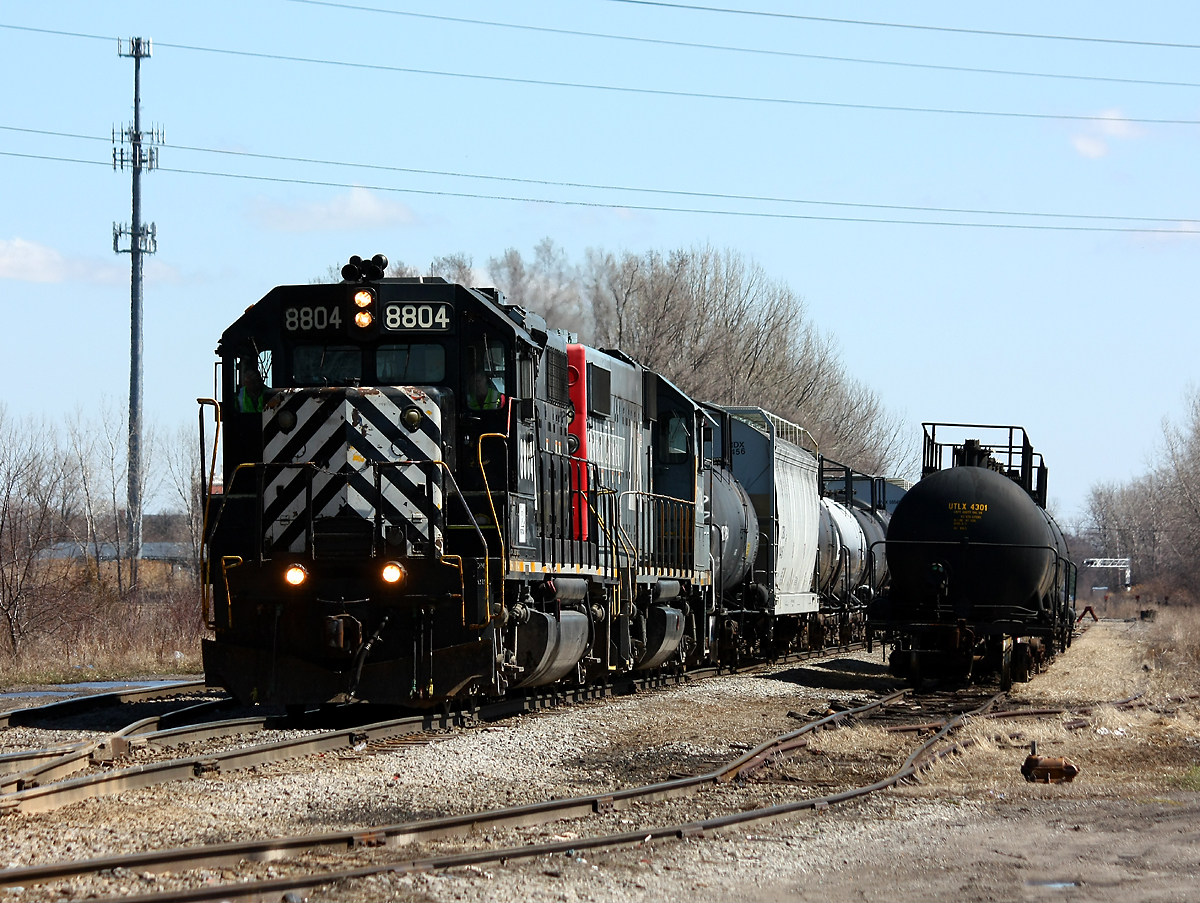 Local 740 arrives back in Wenona Yard